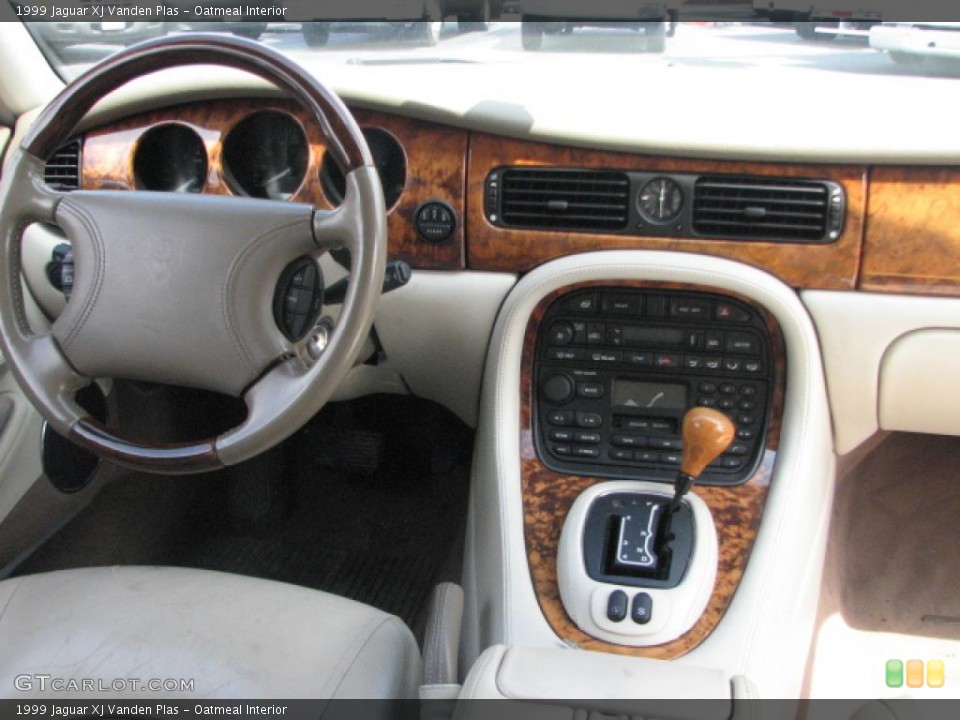 Oatmeal Interior Dashboard for the 1999 Jaguar XJ Vanden Plas #39808306