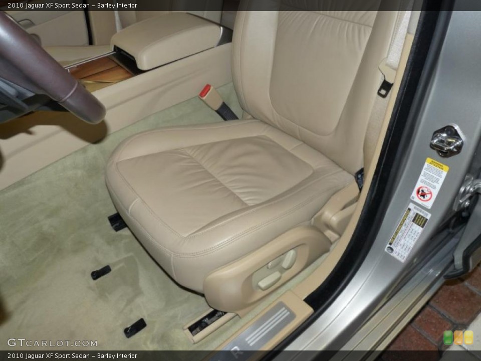 Barley Interior Photo for the 2010 Jaguar XF Sport Sedan #39817168