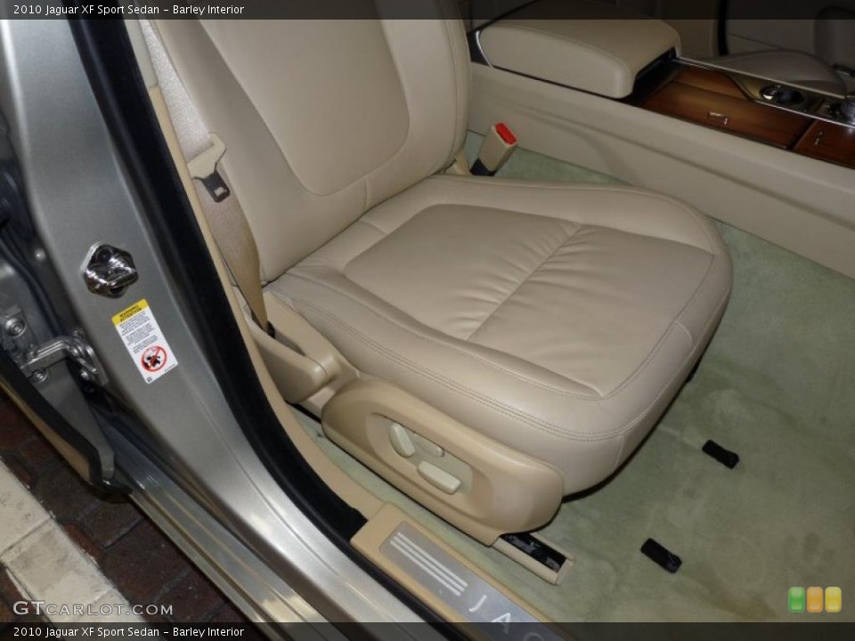 Barley Interior Photo for the 2010 Jaguar XF Sport Sedan #39817280