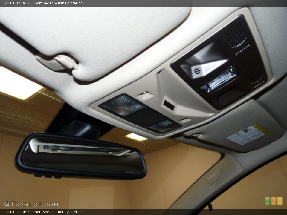 Barley Interior Controls for the 2010 Jaguar XF Sport Sedan #39817388