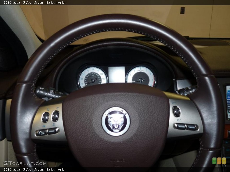Barley Interior Controls for the 2010 Jaguar XF Sport Sedan #39817420