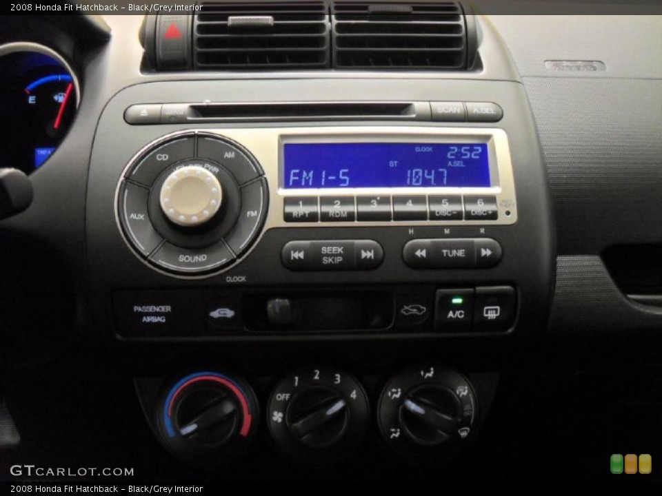 Black/Grey Interior Controls for the 2008 Honda Fit Hatchback #39818776