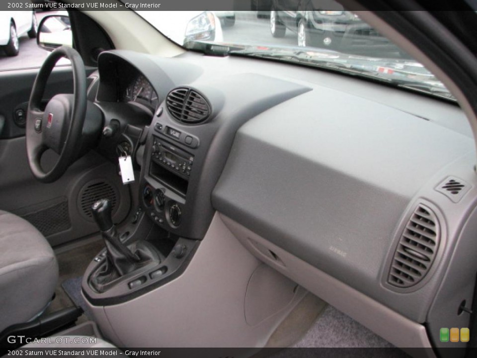 Gray Interior Photo for the 2002 Saturn VUE  #39824150