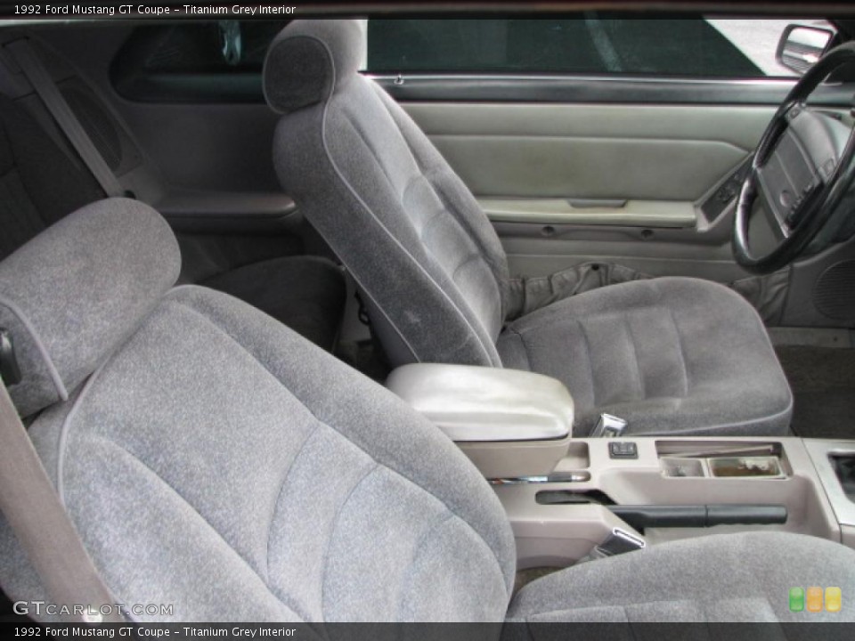 Titanium Grey Interior Photo for the 1992 Ford Mustang GT Coupe #39830623