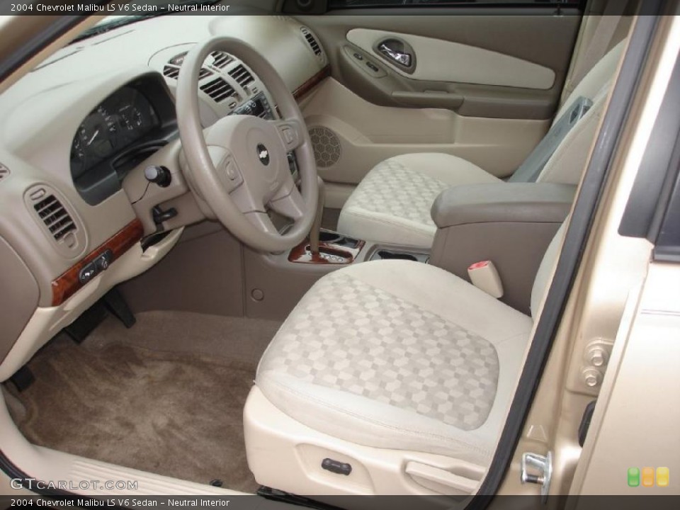 Neutral Interior Photo for the 2004 Chevrolet Malibu LS V6 Sedan #39837575