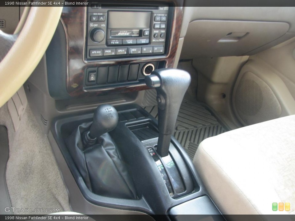 Blond Interior Transmission for the 1998 Nissan Pathfinder SE 4x4 #39839345
