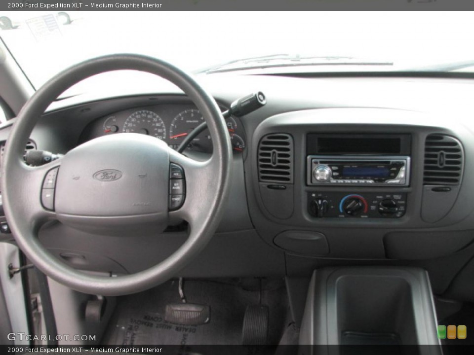 Medium Graphite Interior Dashboard for the 2000 Ford Expedition XLT #39840541