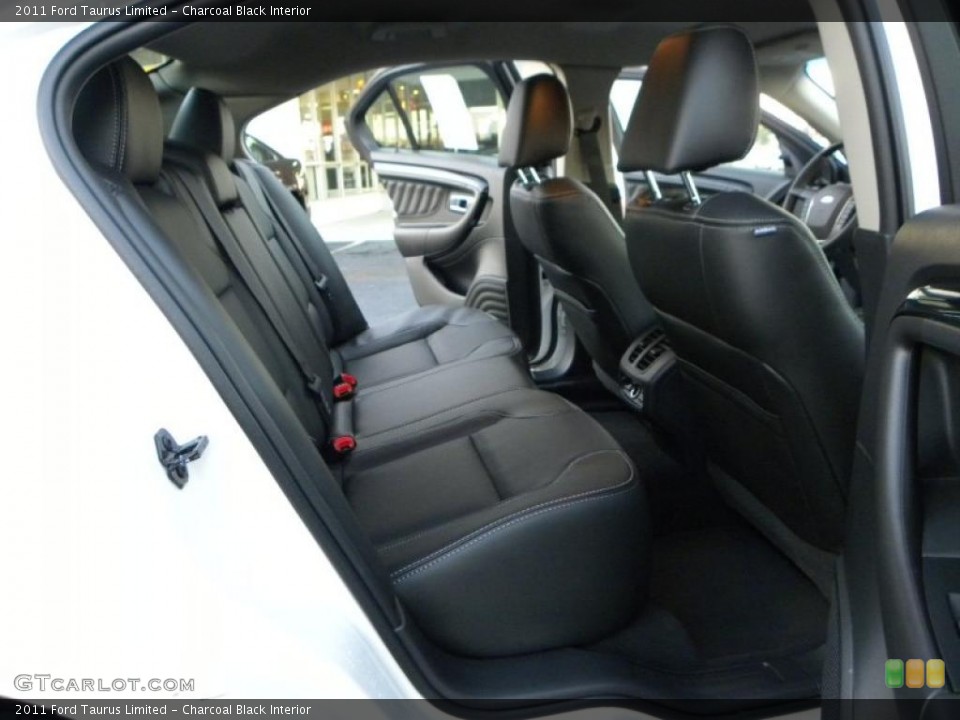Charcoal Black Interior Photo for the 2011 Ford Taurus Limited #39842405
