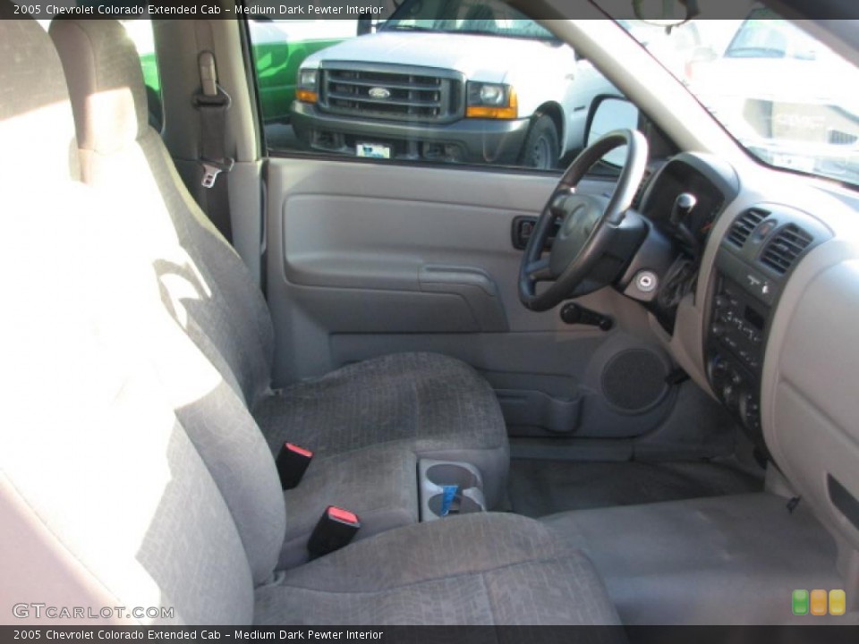 Medium Dark Pewter Interior Photo for the 2005 Chevrolet Colorado Extended Cab #39843250