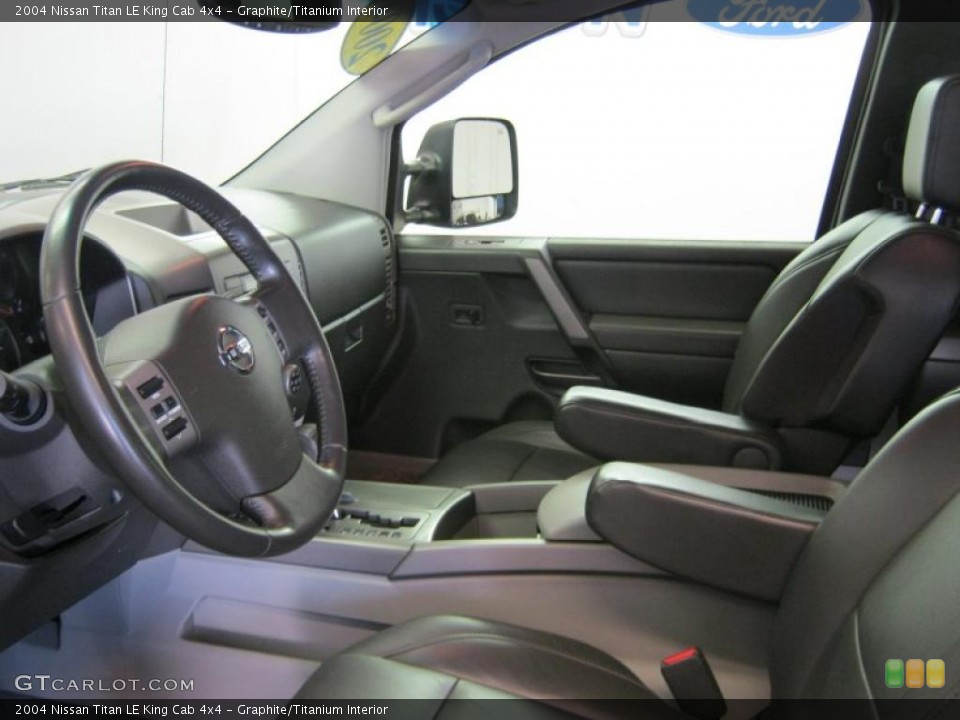 Graphite/Titanium Interior Photo for the 2004 Nissan Titan LE King Cab 4x4 #39843750