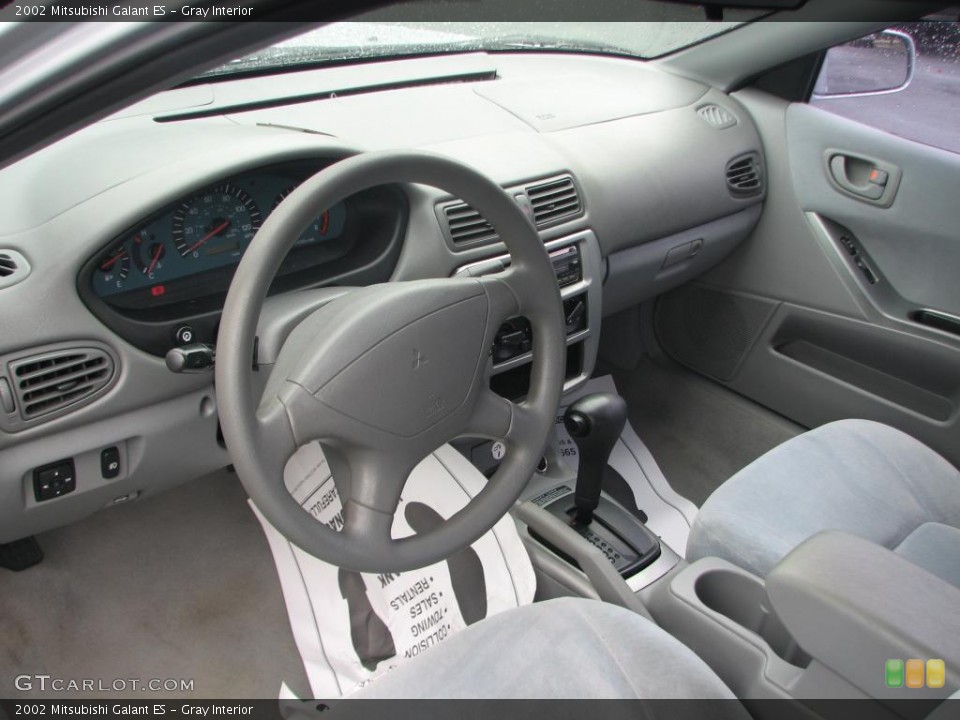 Gray Interior Photo for the 2002 Mitsubishi Galant ES #39843798