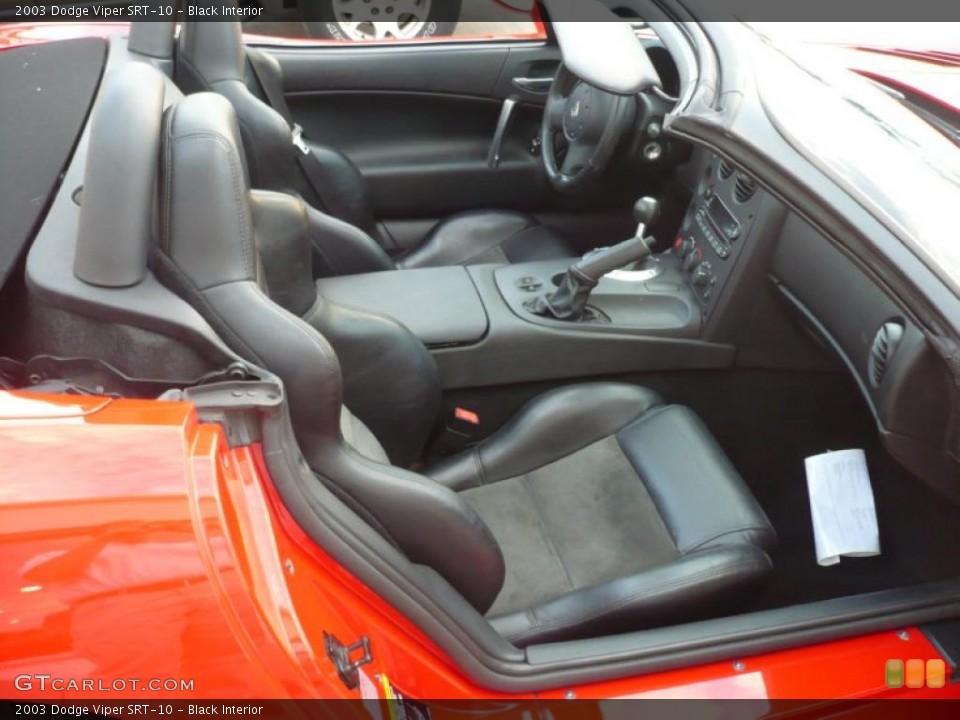 Black Interior Photo for the 2003 Dodge Viper SRT-10 #39845774