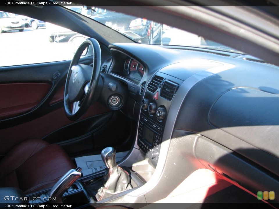 Red Interior Dashboard for the 2004 Pontiac GTO Coupe #39847430