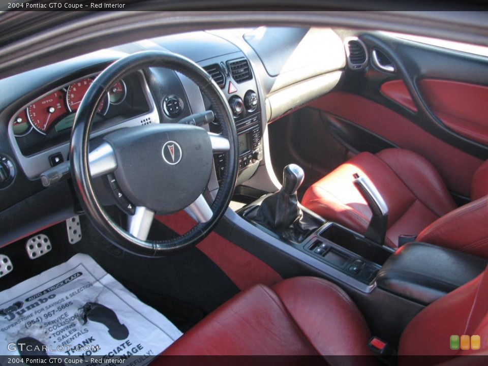 Red Interior Photo for the 2004 Pontiac GTO Coupe #39847522