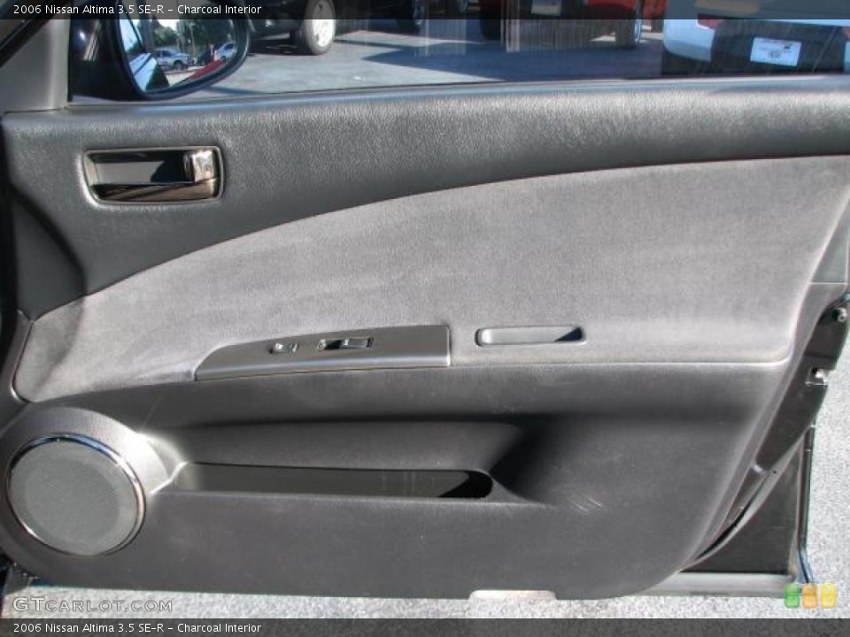 Charcoal Interior Door Panel for the 2006 Nissan Altima 3.5 SE-R #39850118