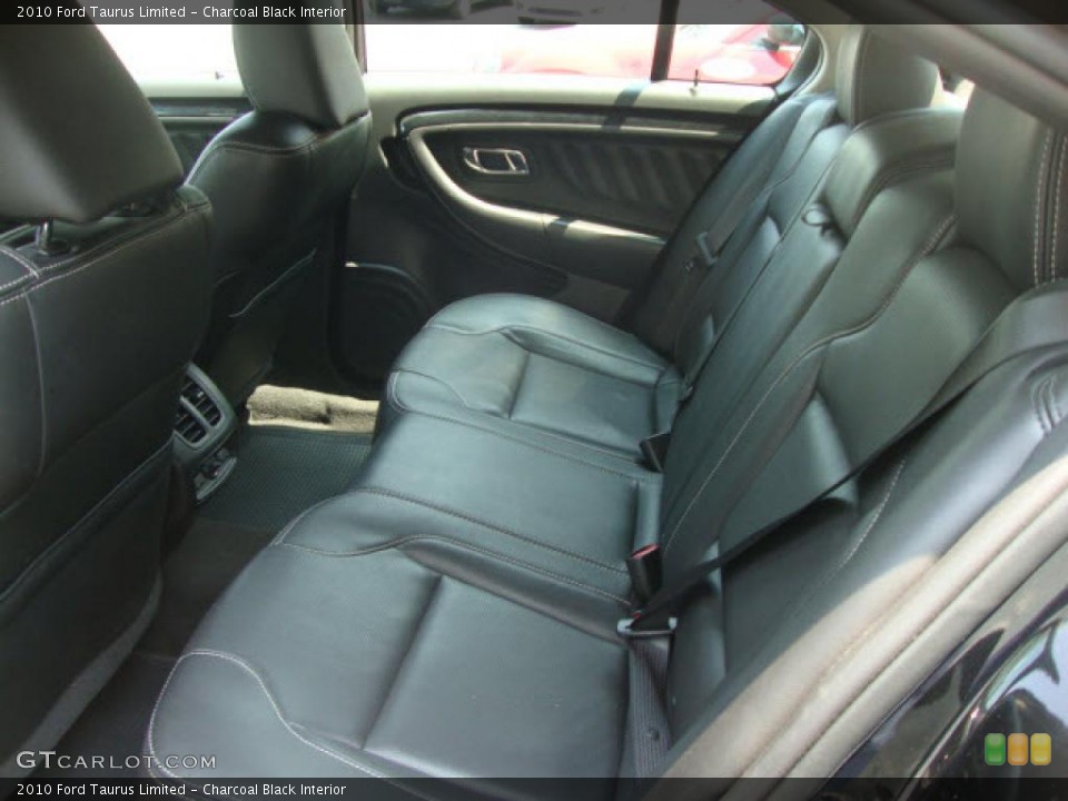Charcoal Black Interior Photo for the 2010 Ford Taurus Limited #39860437