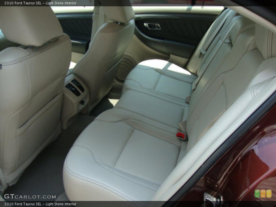 Light Stone Interior Photo for the 2010 Ford Taurus SEL #39860589