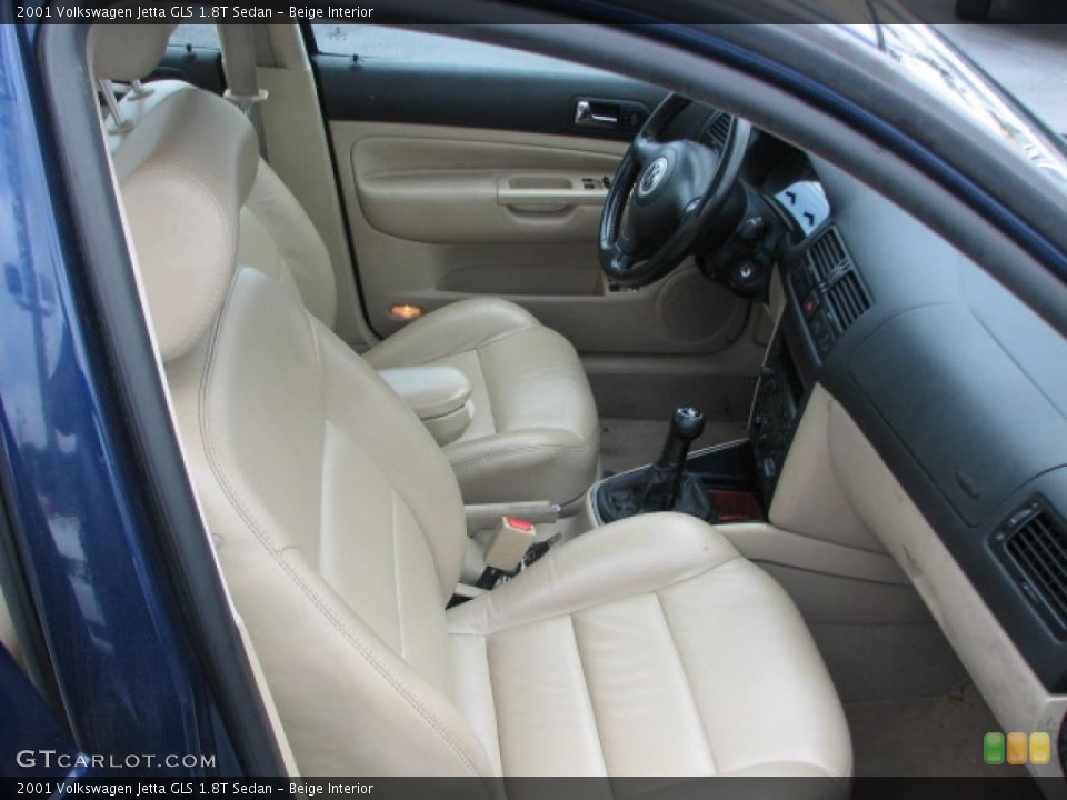 Beige Interior Front Seat for the 2001 Volkswagen Jetta GLS 1.8T Sedan #39860921