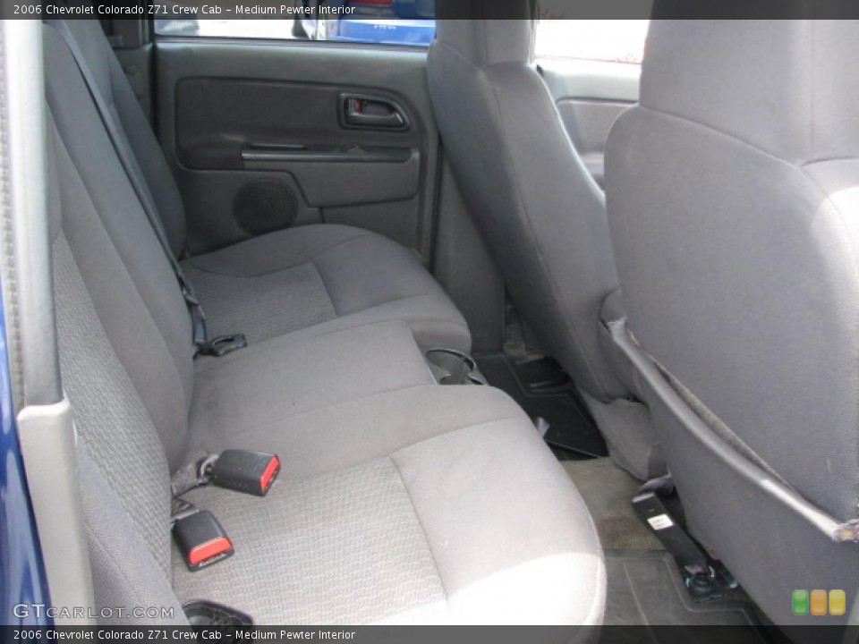Medium Pewter Interior Photo for the 2006 Chevrolet Colorado Z71 Crew Cab #39861411