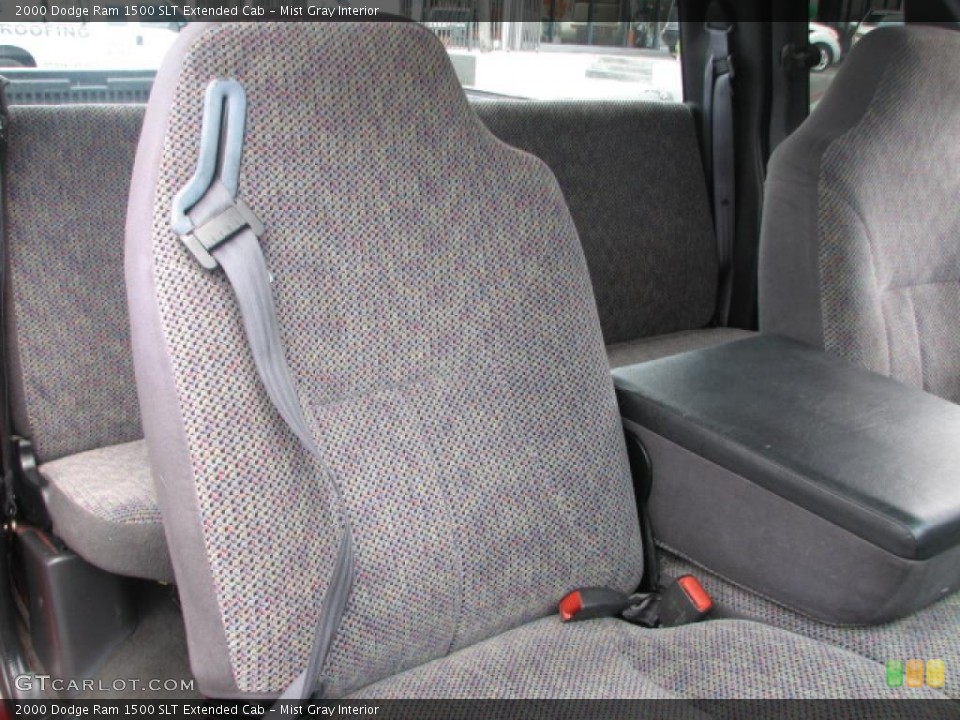 Mist Gray Interior Photo for the 2000 Dodge Ram 1500 SLT Extended Cab #39861812