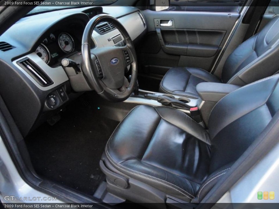 Charcoal Black Interior Photo for the 2009 Ford Focus SES Sedan #39862735