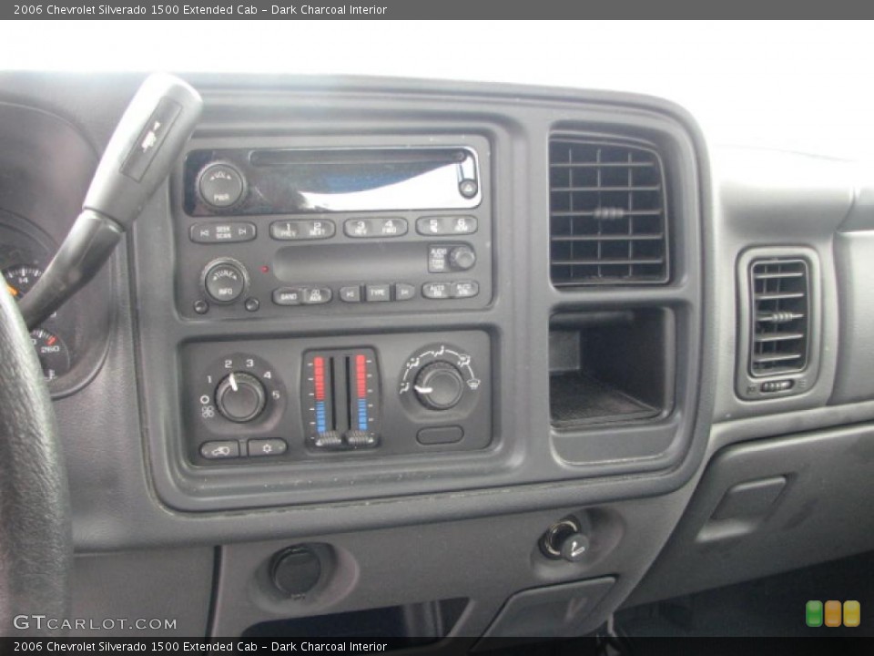 Dark Charcoal Interior Controls for the 2006 Chevrolet Silverado 1500 Extended Cab #39866095