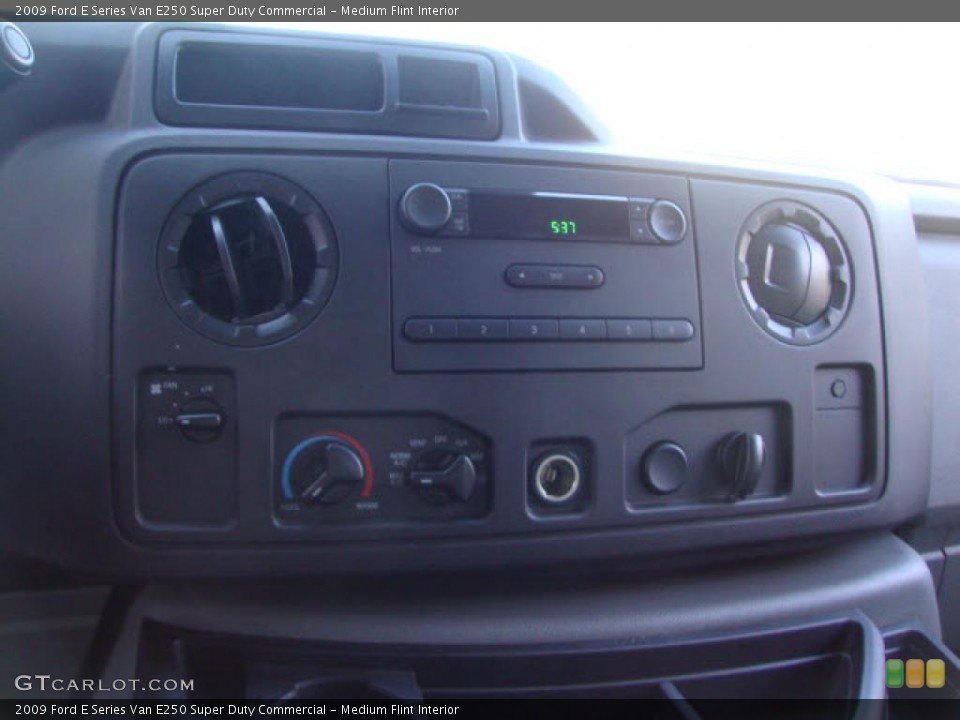 Medium Flint Interior Controls for the 2009 Ford E Series Van E250 Super Duty Commercial #39867499