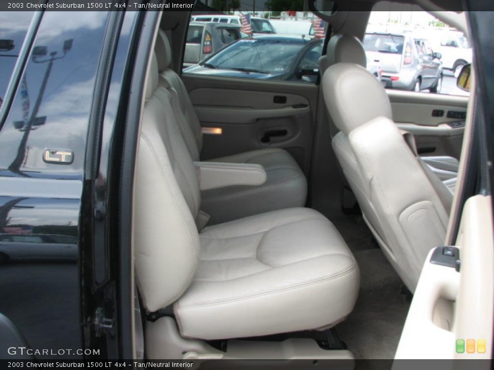 Tan/Neutral Interior Photo for the 2003 Chevrolet Suburban 1500 LT 4x4 #39869670