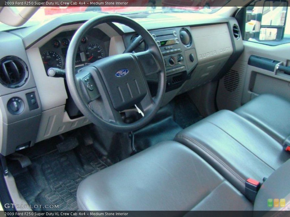 Medium Stone Interior Dashboard for the 2009 Ford F250 Super Duty XL Crew Cab 4x4 #39869755