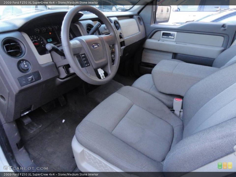 Stone/Medium Stone Interior Photo for the 2009 Ford F150 XL SuperCrew 4x4 #39870163