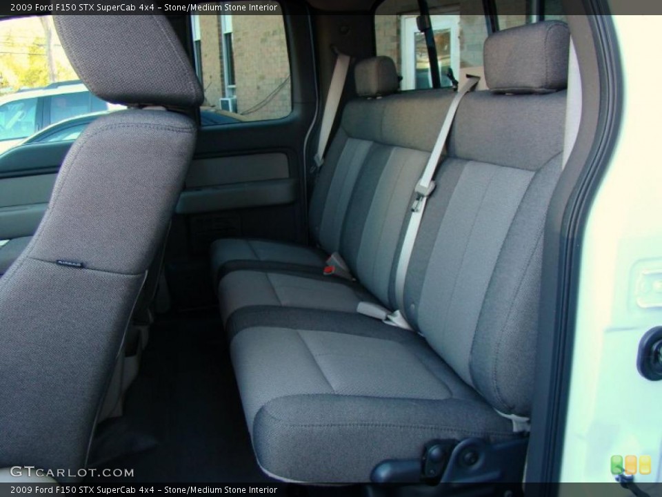 Stone/Medium Stone Interior Photo for the 2009 Ford F150 STX SuperCab 4x4 #39870351
