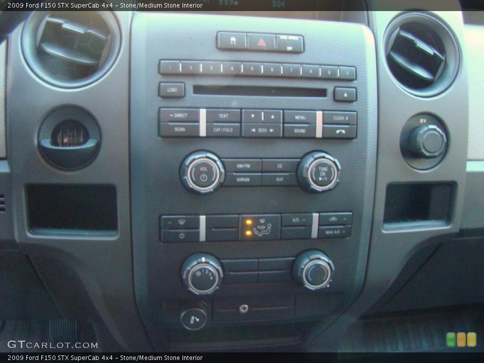 Stone/Medium Stone Interior Controls for the 2009 Ford F150 STX SuperCab 4x4 #39870367