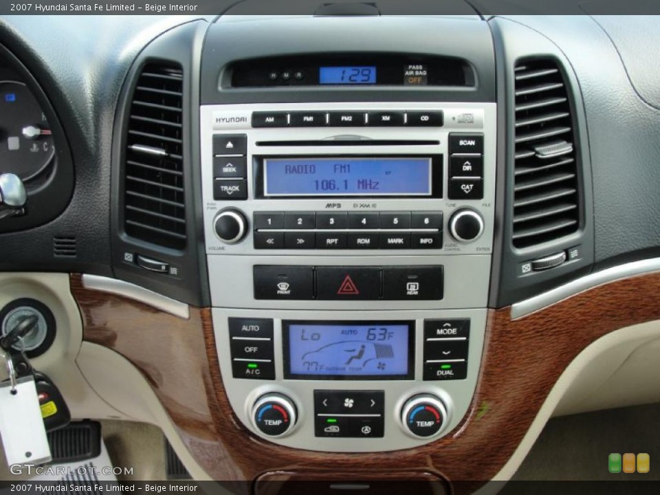 Beige Interior Controls for the 2007 Hyundai Santa Fe Limited #39874725