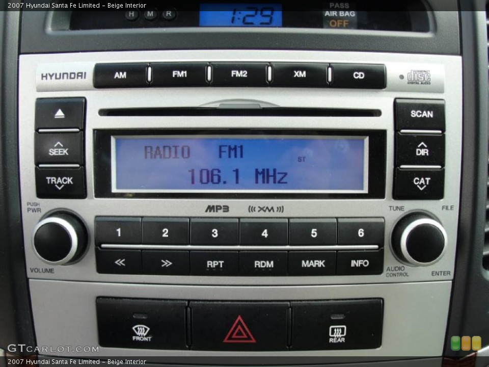 Beige Interior Controls for the 2007 Hyundai Santa Fe Limited #39874737