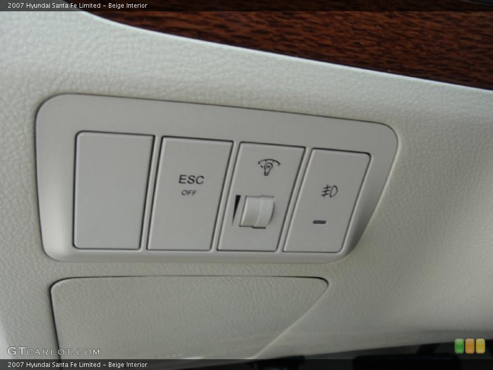 Beige Interior Controls for the 2007 Hyundai Santa Fe Limited #39874809