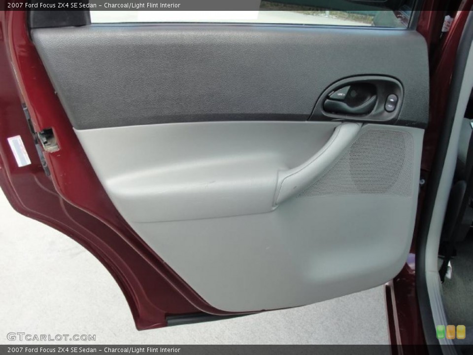 Charcoal/Light Flint Interior Door Panel for the 2007 Ford Focus ZX4 SE Sedan #39875281