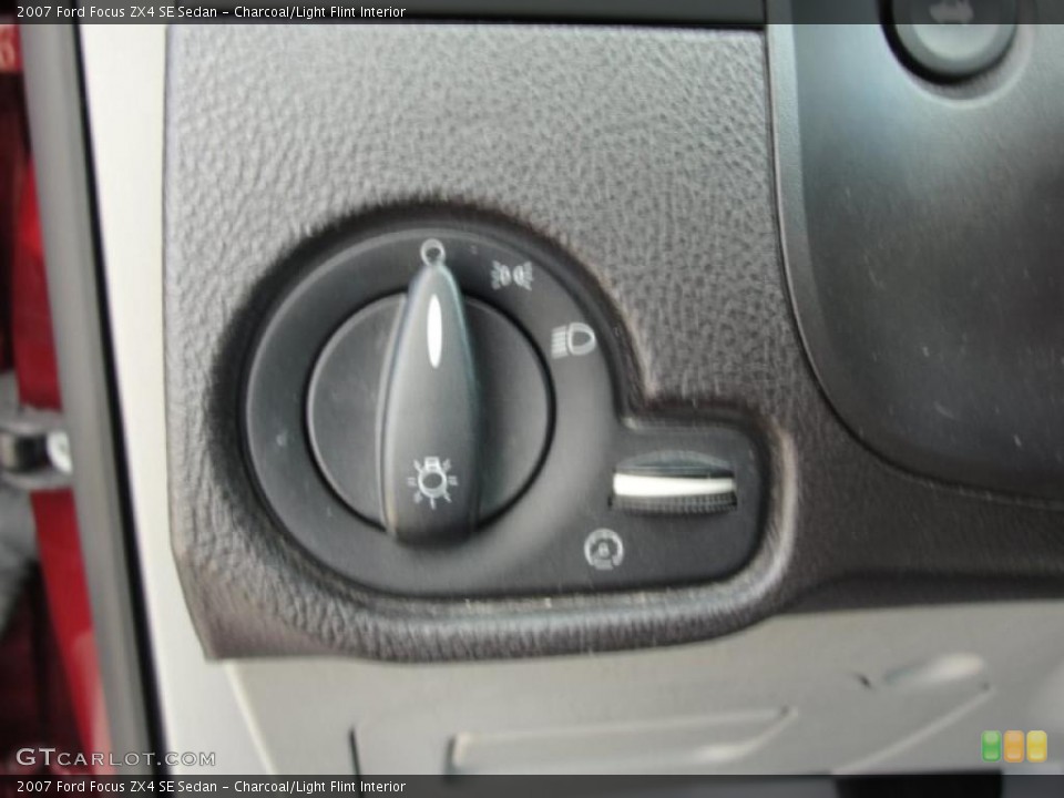 Charcoal/Light Flint Interior Controls for the 2007 Ford Focus ZX4 SE Sedan #39875477