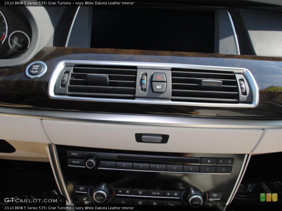 Ivory White Dakota Leather Interior Controls for the 2010 BMW 5 Series 535i Gran Turismo #39876615