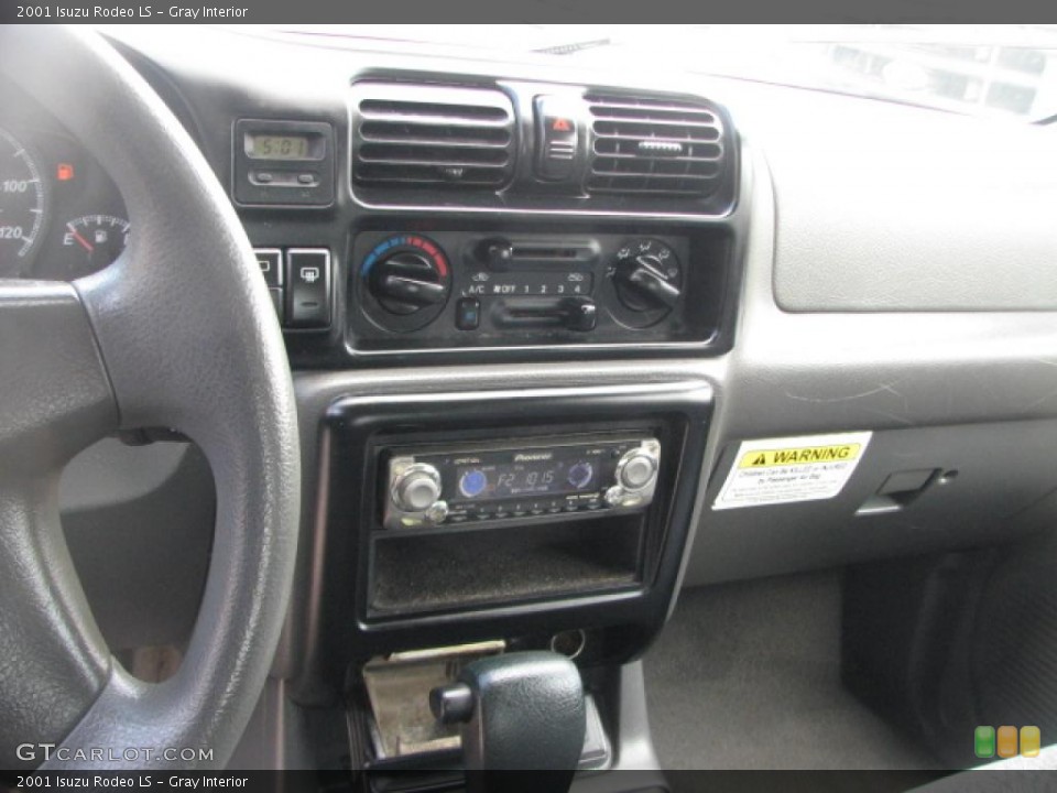 Gray Interior Controls for the 2001 Isuzu Rodeo LS #39877115