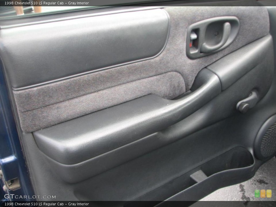 Gray Interior Door Panel for the 1998 Chevrolet S10 LS Regular Cab #39877335