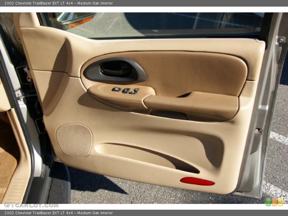 Medium Oak Interior Door Panel for the 2002 Chevrolet TrailBlazer EXT LT 4x4 #39877843
