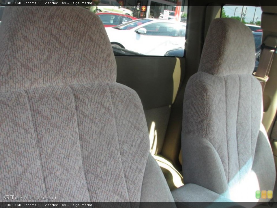 Beige Interior Photo for the 2002 GMC Sonoma SL Extended Cab #39878819