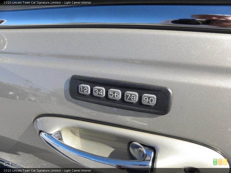 Light Camel Interior Controls for the 2010 Lincoln Town Car Signature Limited #39879391
