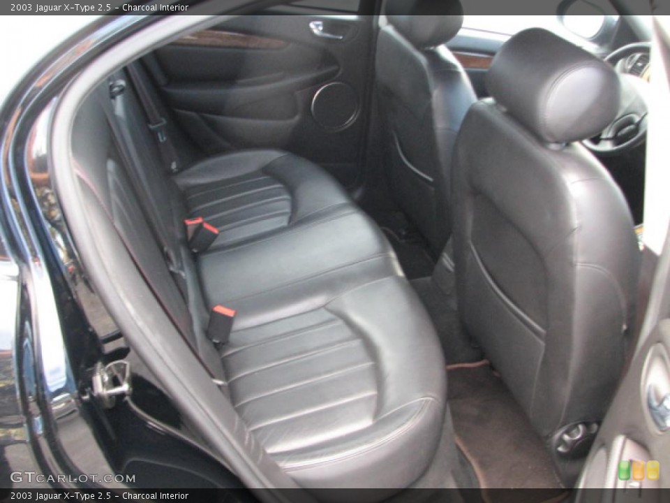 Charcoal Interior Photo for the 2003 Jaguar X-Type 2.5 #39879563