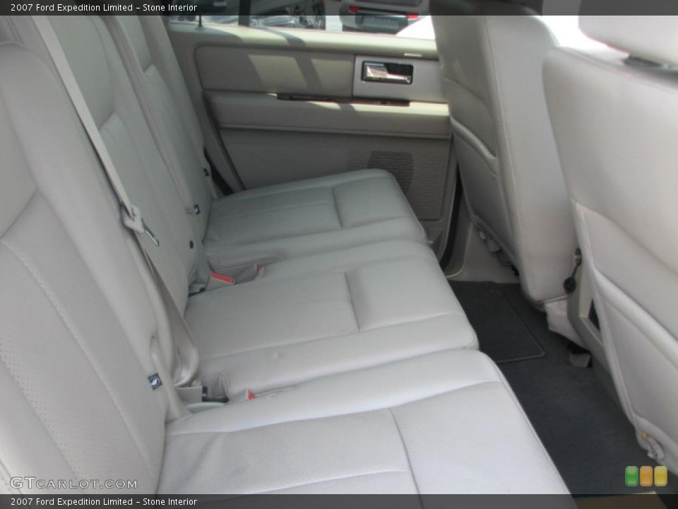Stone Interior Photo for the 2007 Ford Expedition Limited #39880583
