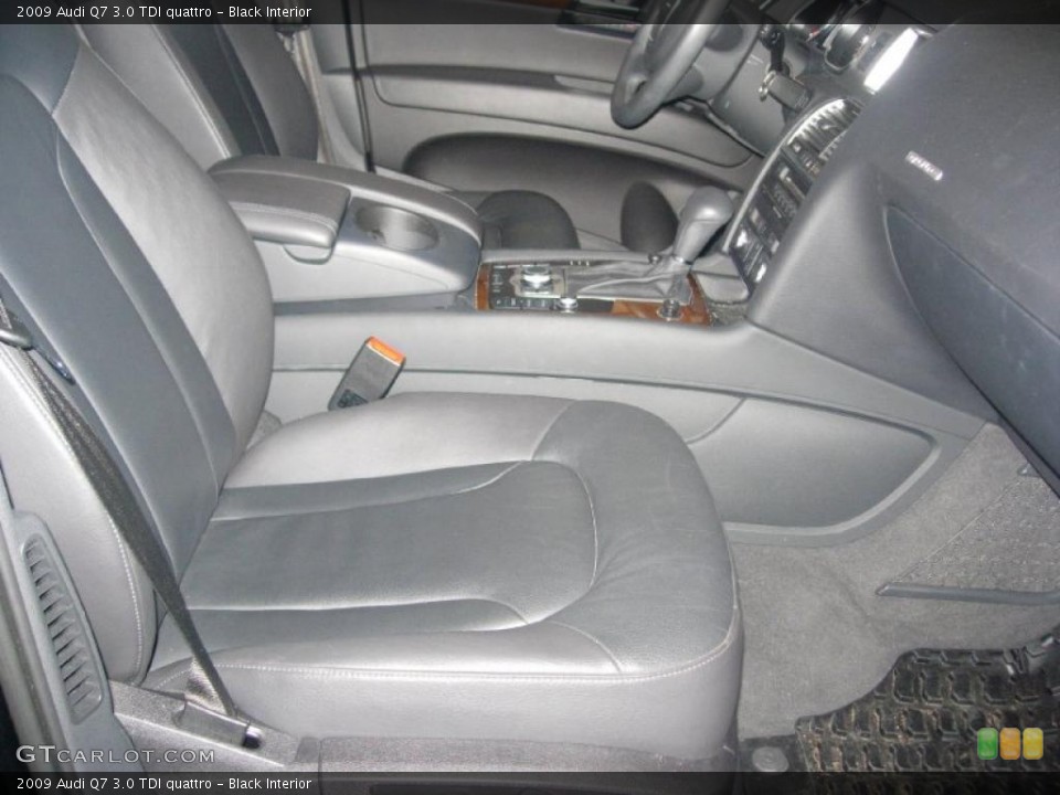Black Interior Photo for the 2009 Audi Q7 3.0 TDI quattro #39880607