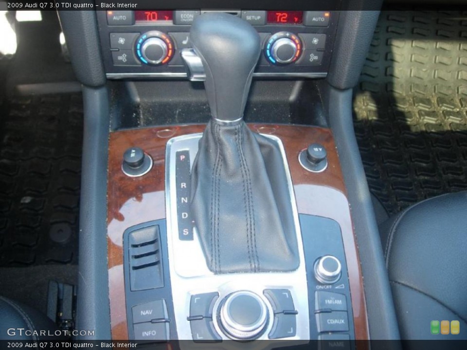 Black Interior Transmission for the 2009 Audi Q7 3.0 TDI quattro #39880627