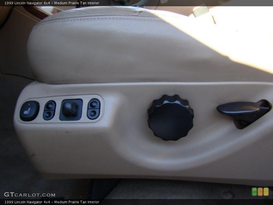 Medium Prairie Tan Interior Controls for the 1999 Lincoln Navigator 4x4 #39881443