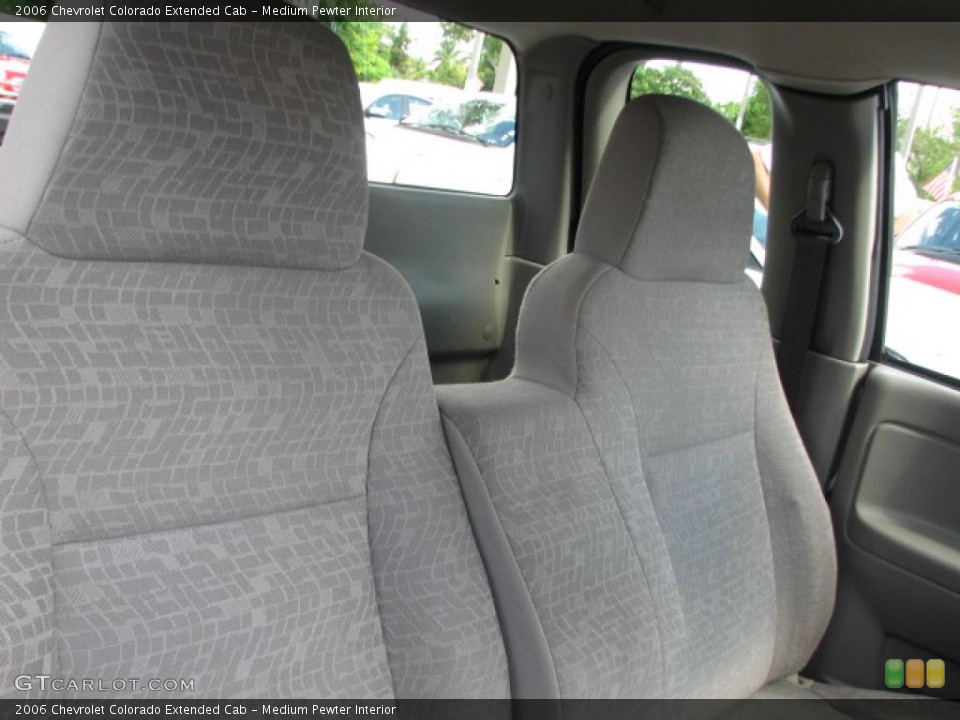 Medium Pewter Interior Photo for the 2006 Chevrolet Colorado Extended Cab #39882576
