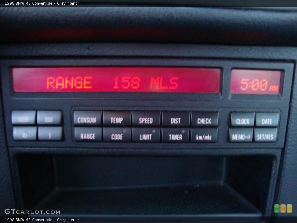 Grey Interior Controls for the 1998 BMW M3 Convertible #39883960